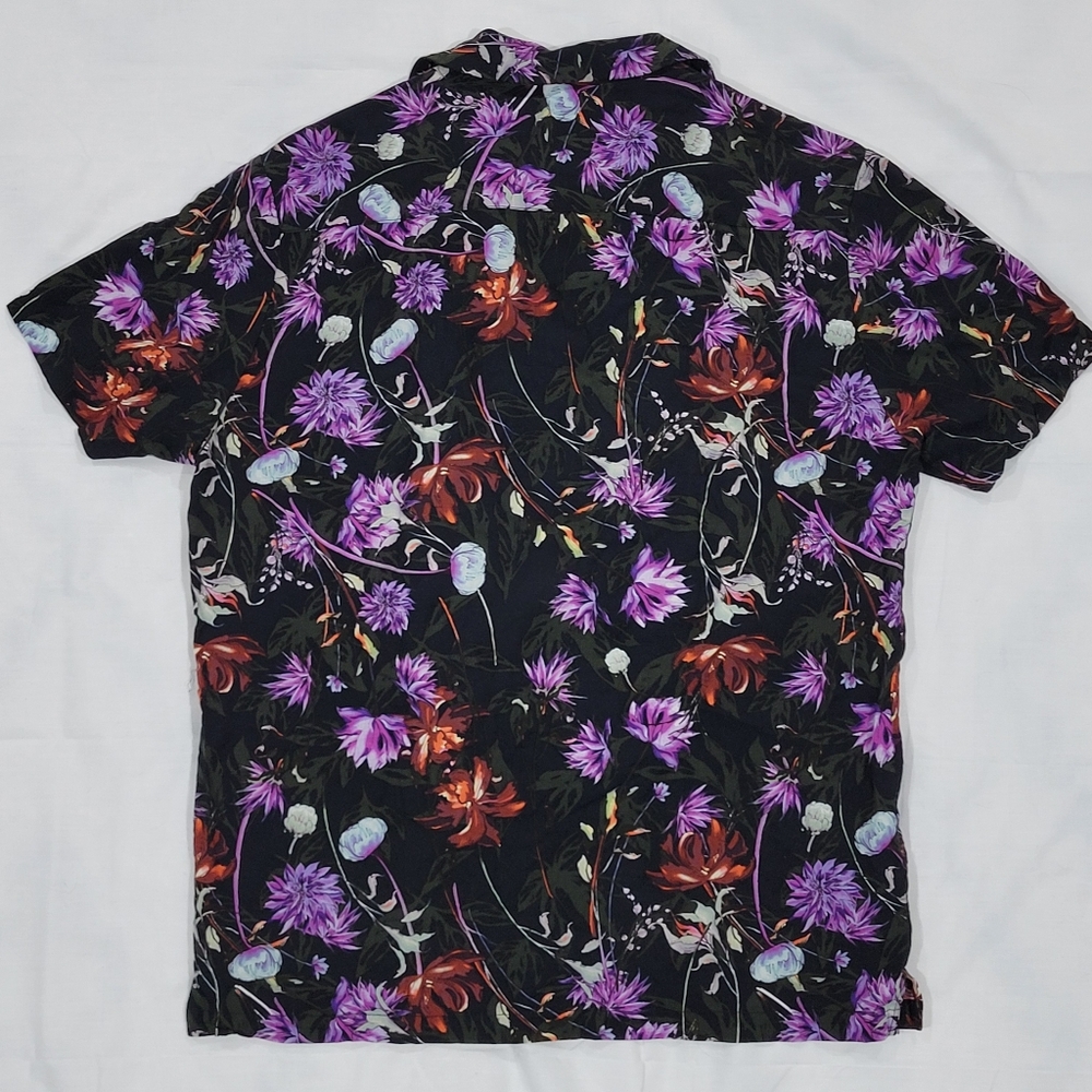 Cactus Man Ricky Singh Short Sleeve Floral button-down shirt - Picture 8 of 8